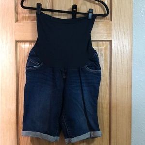 Maternity Bermuda length shorts